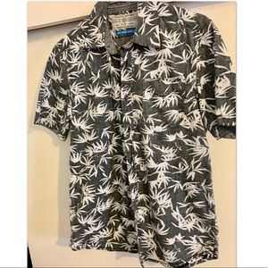 Hawaiian Tropical Button Shirt Greyed out Small